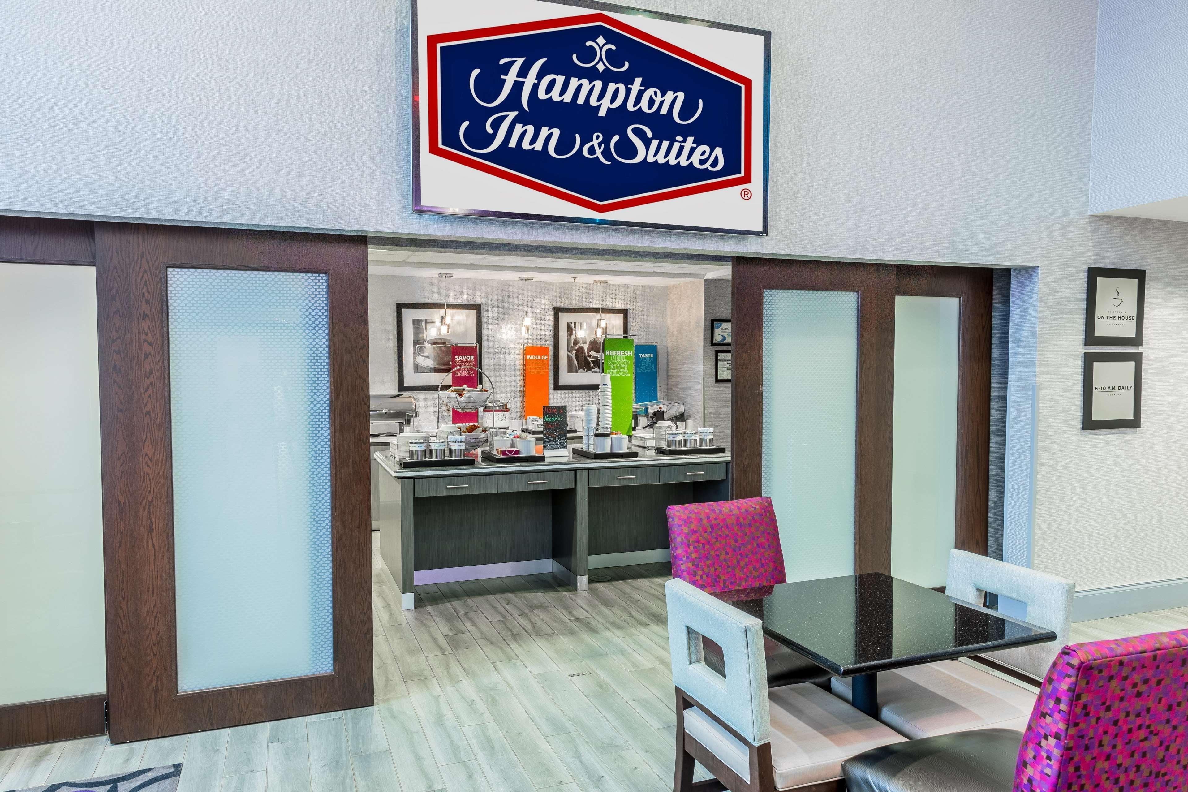 Hampton Inn & Suites Dublin Exteriér fotografie