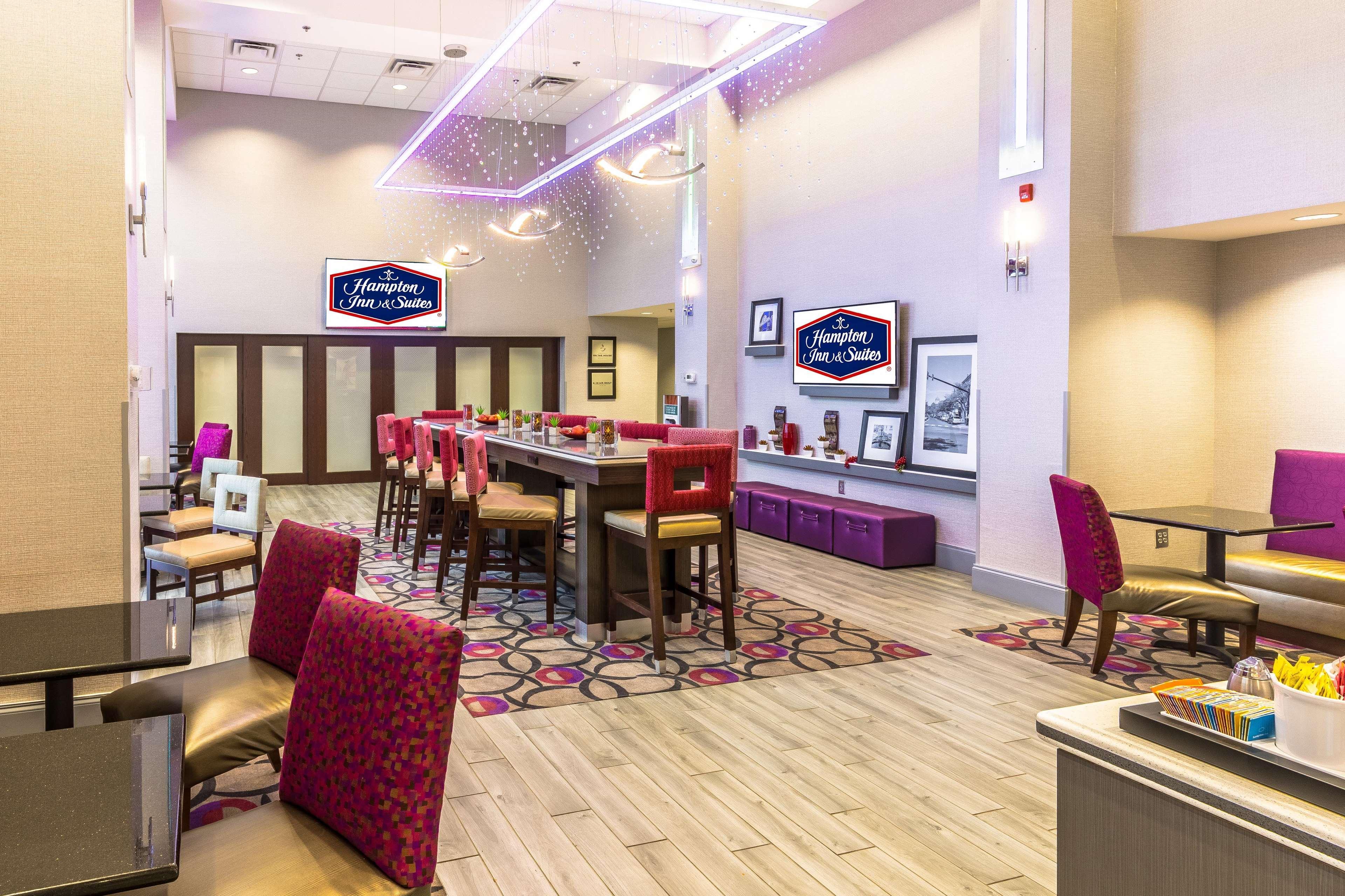 Hampton Inn & Suites Dublin Exteriér fotografie