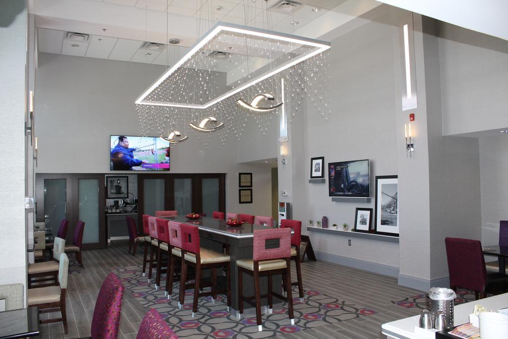Hampton Inn & Suites Dublin Exteriér fotografie
