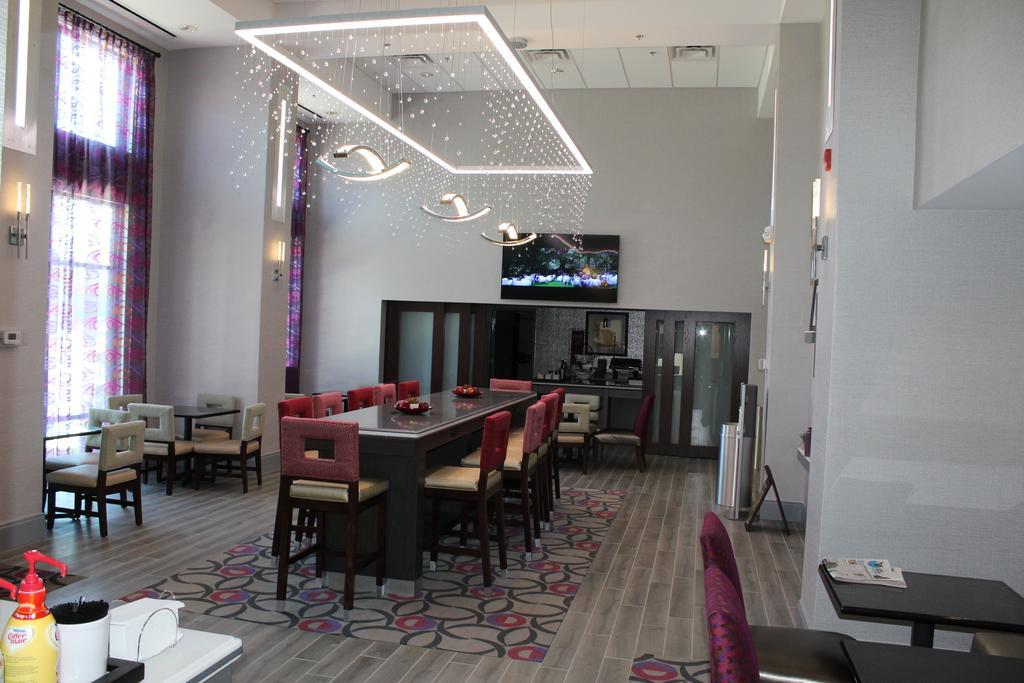 Hampton Inn & Suites Dublin Exteriér fotografie